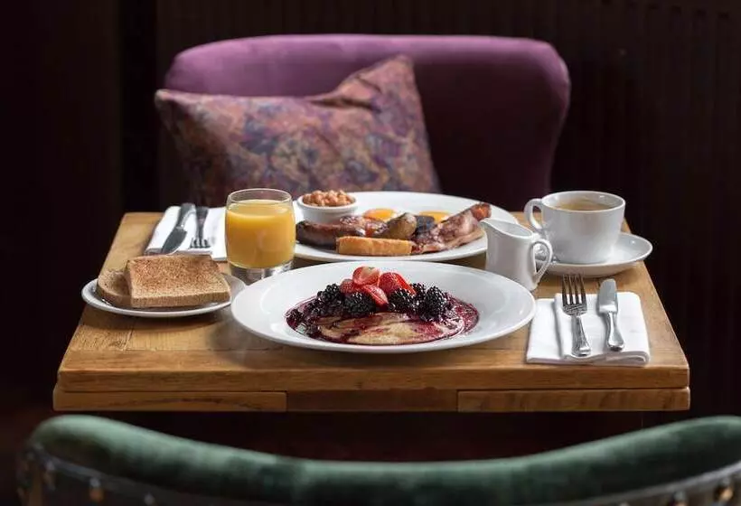 簡易ホテル The Alma