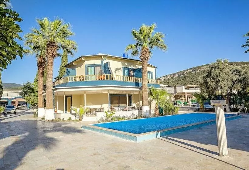 Hotelli Dimora Boemo