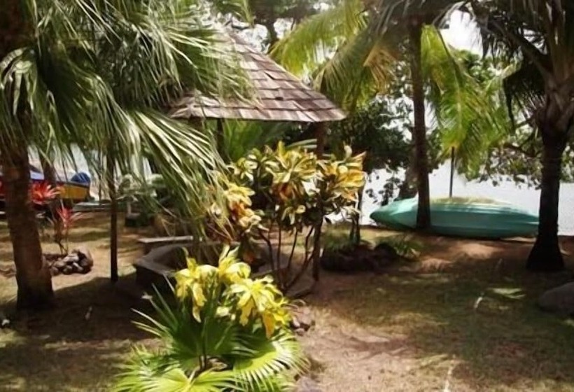 هتل Keegan's Beachside