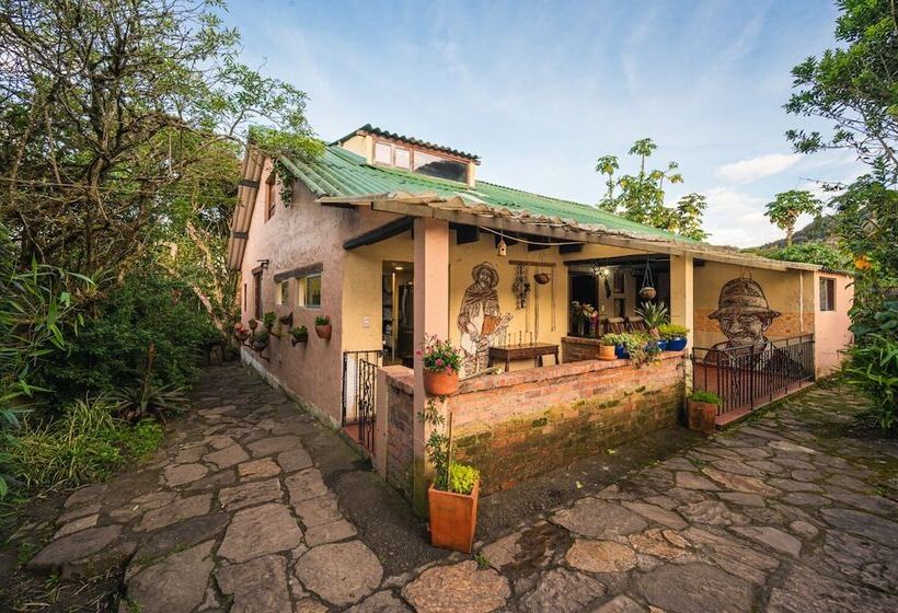 Hotel La Gloria Reserva Forestal