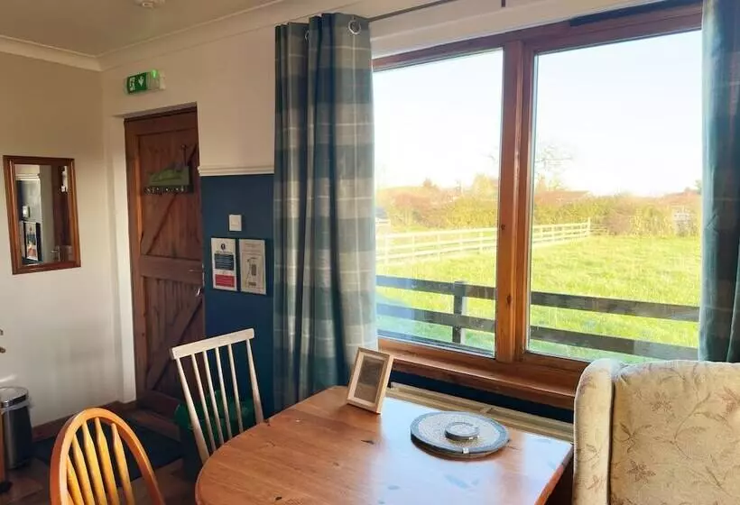 Hotelli Orchard House Lodges By Ecohuman