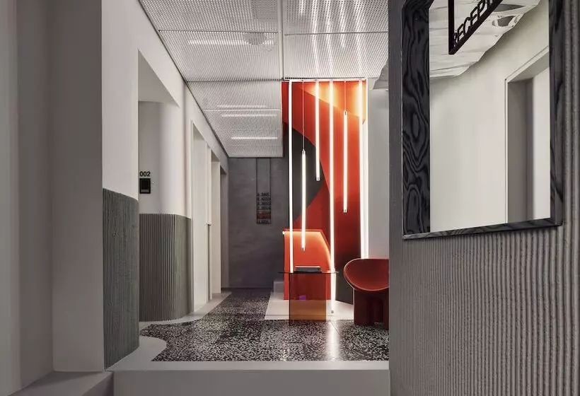 ホテル The Newel Metaxourgeio