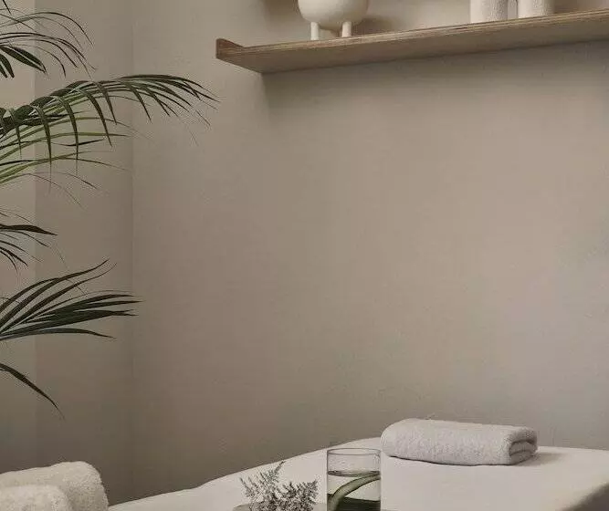 ホテル The Newel Metaxourgeio