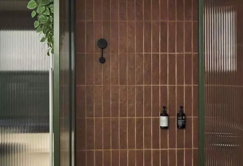 ホテル The Newel Metaxourgeio