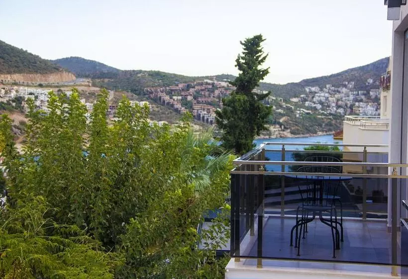 Kaya Apartments