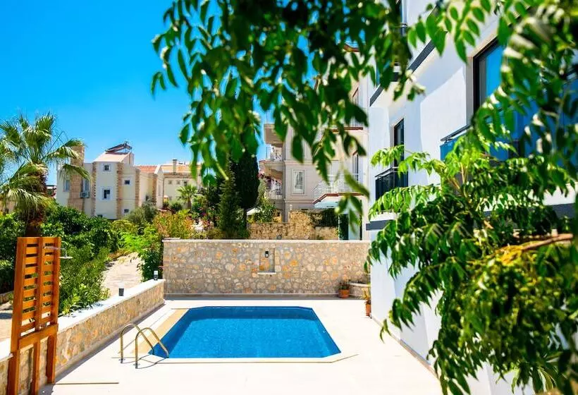 Kaya Apartments
