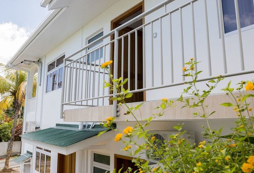 پانسیون Le Manglier