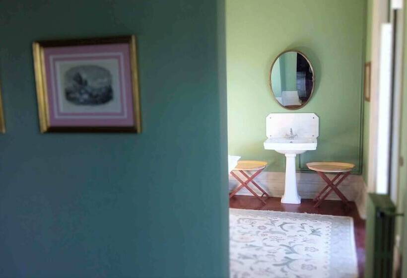 بنسيون The Romantic Suites & Garden Guest House   Adults Only