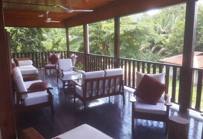 پانسیون Villa Anse La Blague