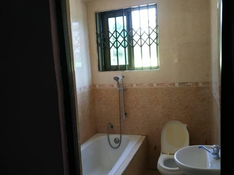 בית מלון כפרי Apple Royal Lodge