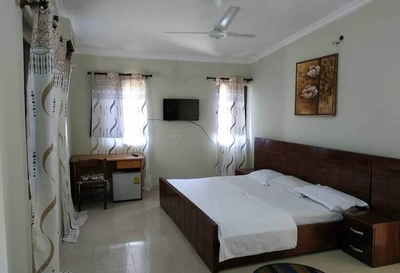 בית מלון כפרי Apple Royal Lodge