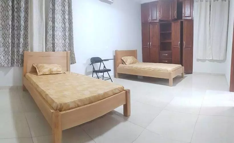 پانسیون Jbk Hostels Adjirinaganor