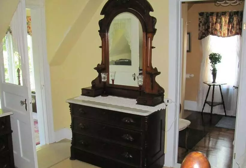 ホテル Chambers Guest House B&b