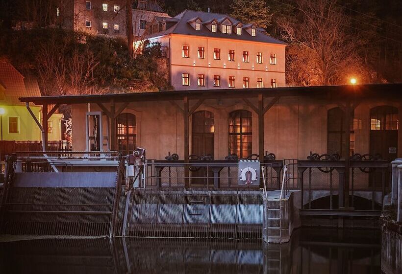 בית מלון כפרי Stein Elbogen