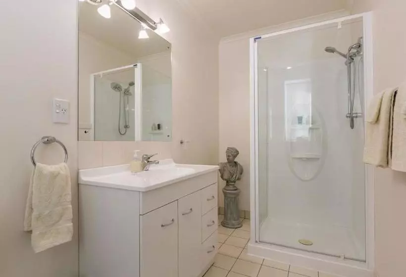 119 On Georges Bed And Breakfast