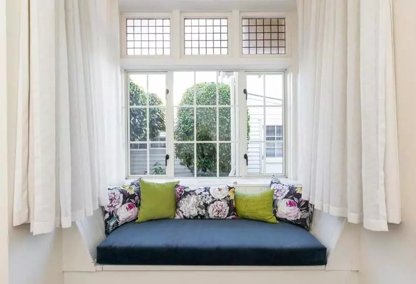 119 On Georges Bed And Breakfast