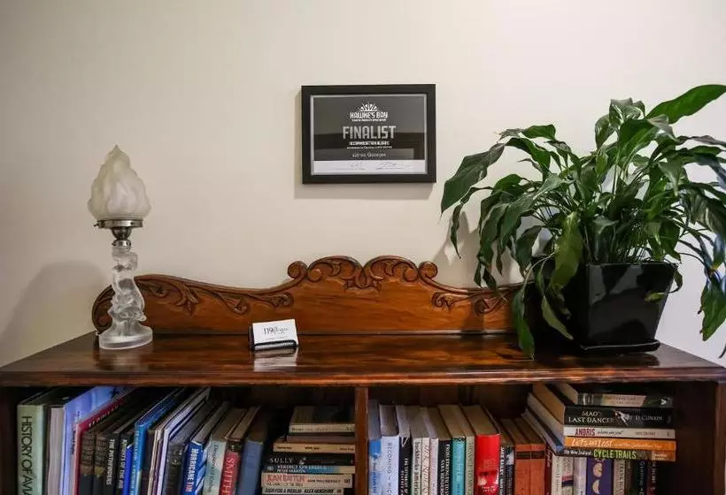 119 On Georges Bed And Breakfast