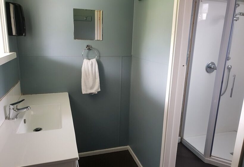 فندق صغير Lknz Lodge & Cafe