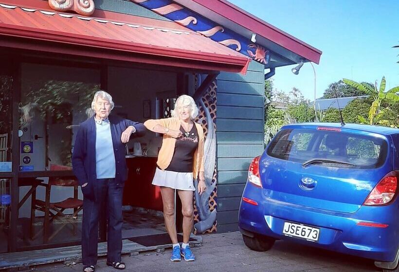 住宿加早餐  Moanarua Beach Cottage