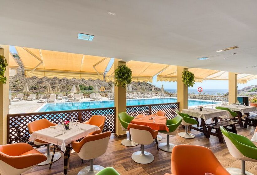 Holiday Club Sol Amadores