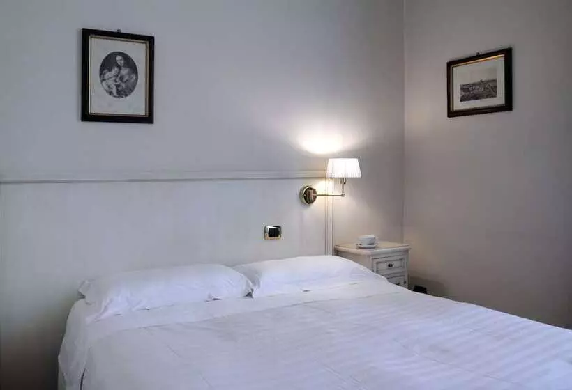 هتل Astro Mediceo