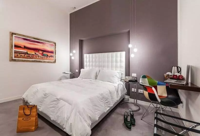 هتل Astro Mediceo