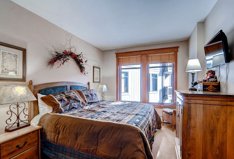 Copper One At Center Village By Copper Mountain Lodging