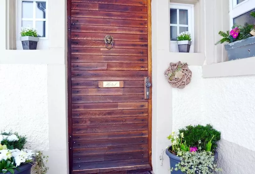 호텔 Cafe Verkehrt   Wellcome Motorbiker, Berufsleute Und Reisende Im Schwarzwald