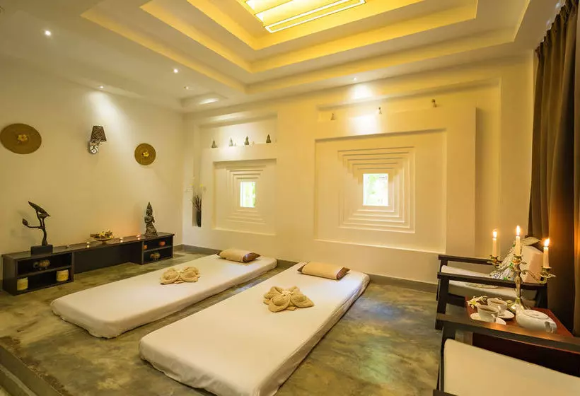 هتل Chronicle Angkor