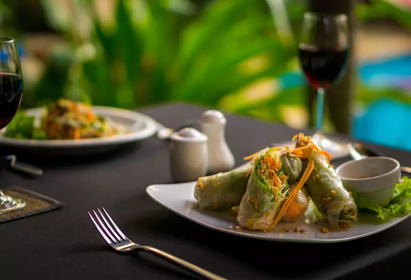 هتل Chronicle Angkor