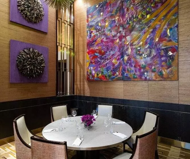 هتل City Of Dreams   Nüwa Manila