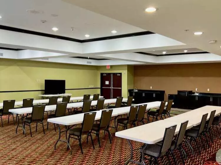 ホテル Holiday Inn Express Alva, An Ihg