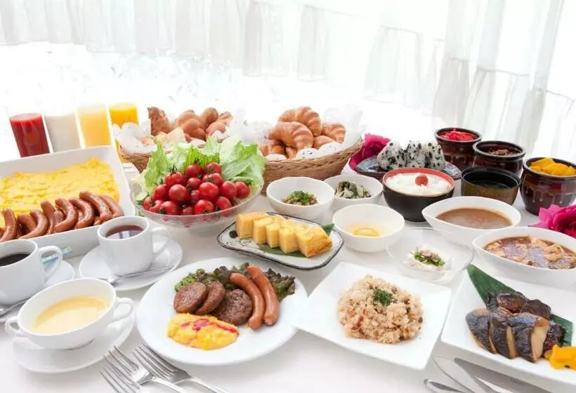 ホテル Kuretakeinn Yaizuekimae