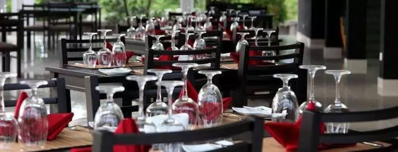 فندق Magampura Eco Village Resort