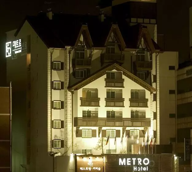 Metro Tourist Hotel Cheonan