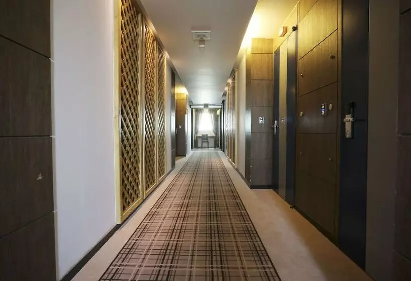 Metro Tourist Hotel Cheonan