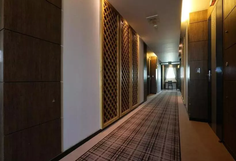 Metro Tourist Hotel Cheonan