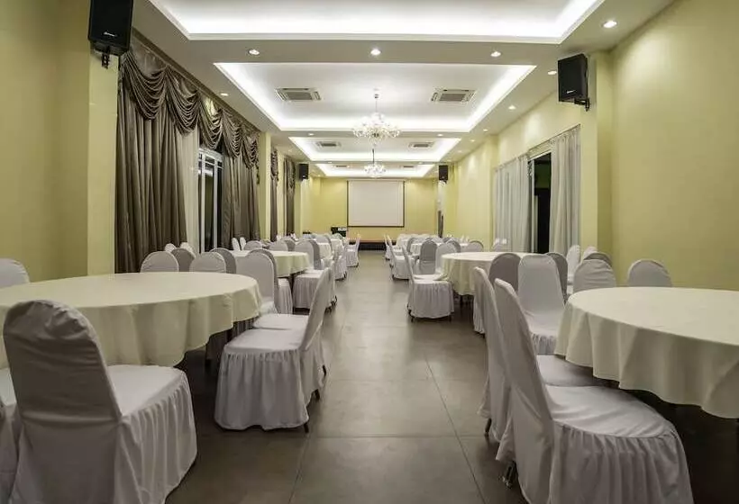 هتل One Garden @ Senawang