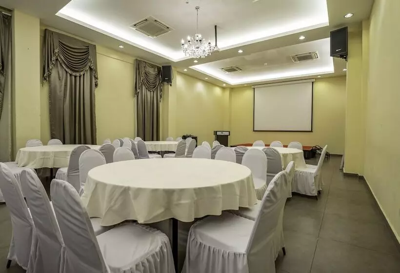 هتل One Garden @ Senawang