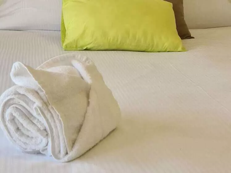 בית מלון כפרי Park & Suites Village Gorges De L Hérault Cévennes