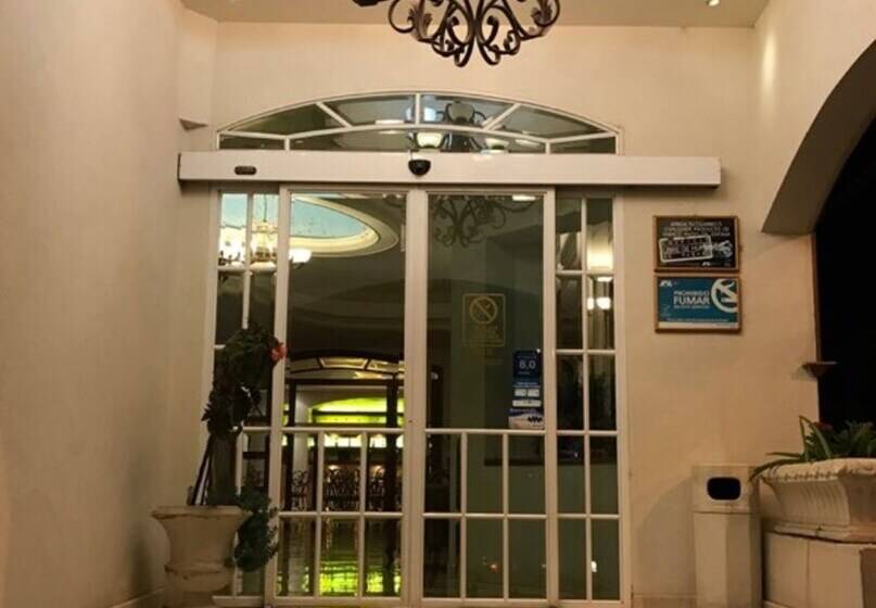 Hotel Plaza Ejecutivo