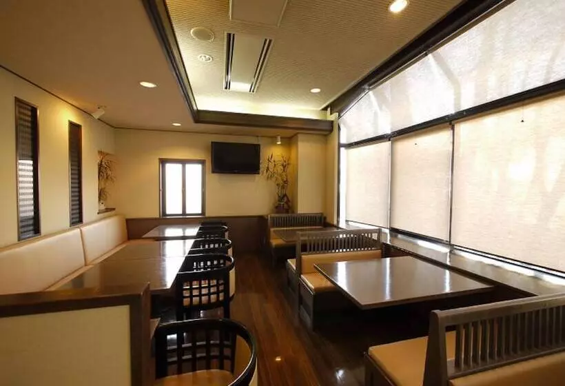 Hotel Route Inn Court Chikuma Koshoku