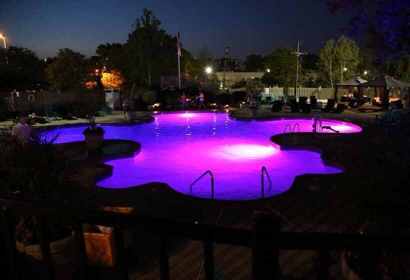 בית מלון כפרי Valley Forge Casino Resort