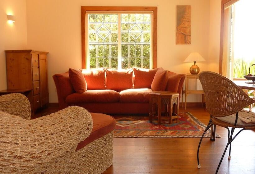 Joya Garden & Villa Studios