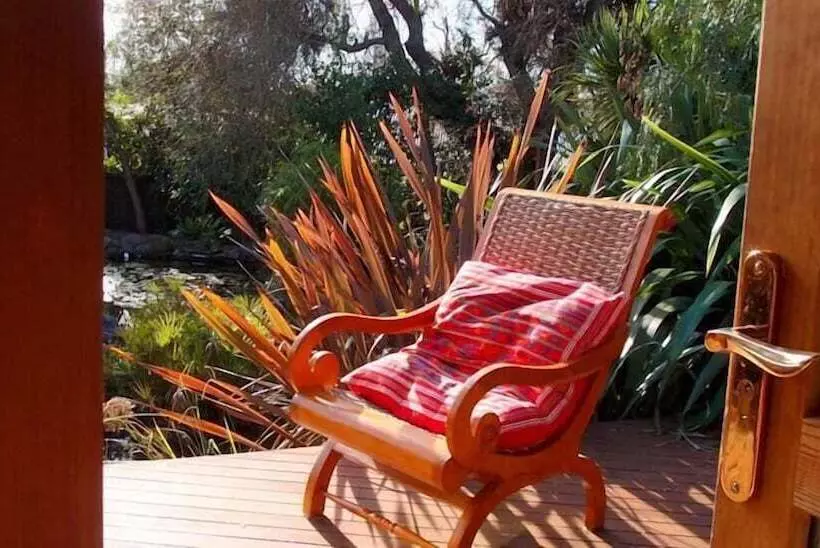 Joya Garden & Villa Studios