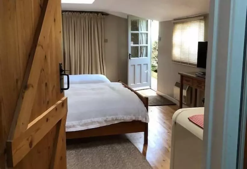 Motts Bed & Breakfast