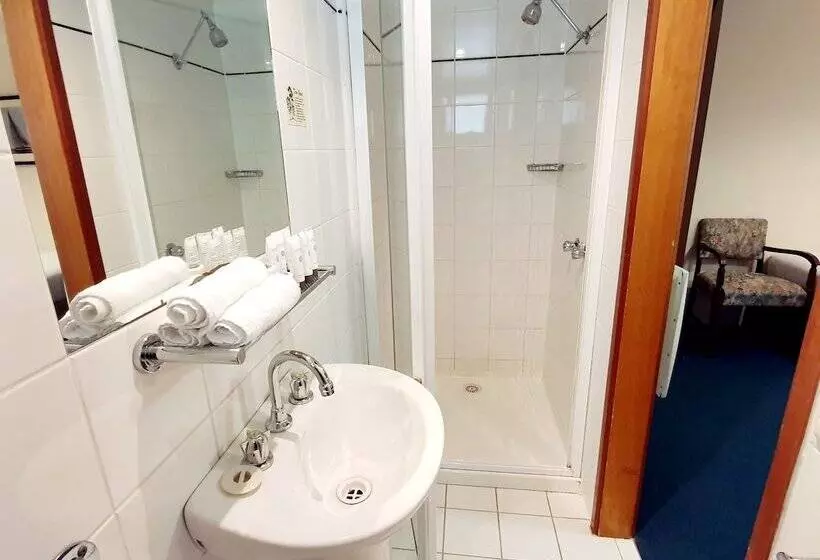 פנסיון Point Lonsdale Guest House