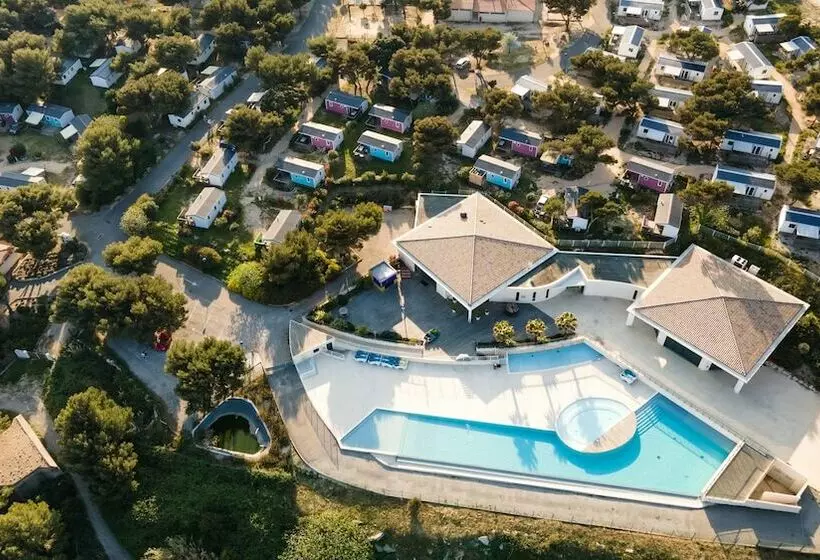 ホテル Camping De L Arquet Cote Bleue