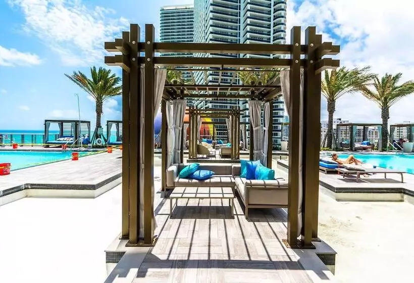 Upscale Comfort And Breathtaking Views At H Hollywood Residences By Zelloo