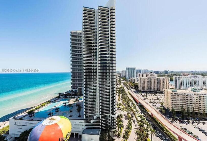 Upscale Comfort And Breathtaking Views At H Hollywood Residences By Zelloo